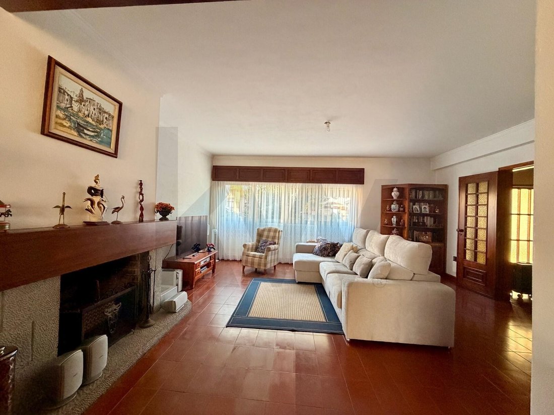 Maison à Linda-a-Velha, Lisbonne, Portugal 2 - 19194321