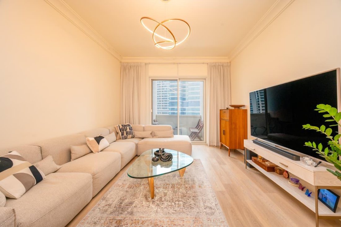 Apartment in JLT / Jumeirah Lakes Towers, Dubai, United Arab Emirates 2 - 19193051