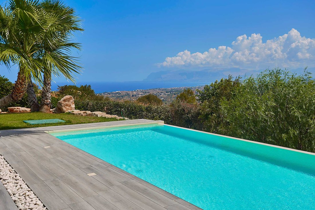 Villa in Castellammare del Golfo, Sicily, Italy 2 - 19191381