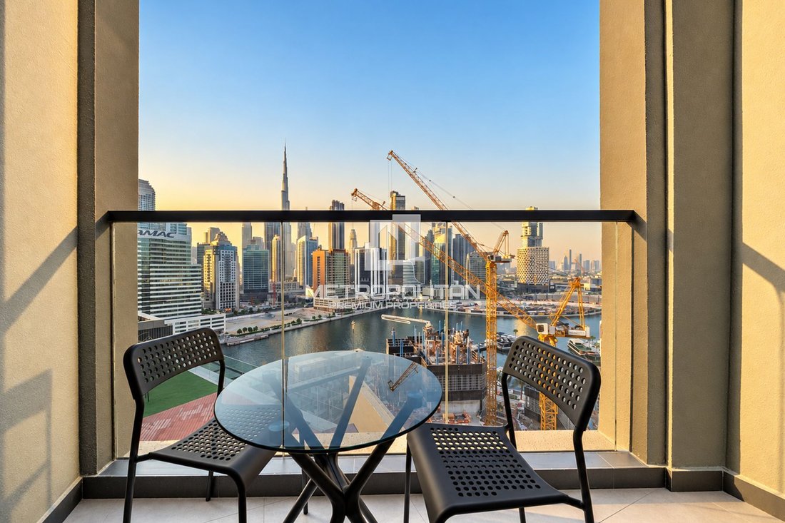 Apartamento en Business Bay, Dubái, Emiratos Árabes Unidos 1 - 19191165