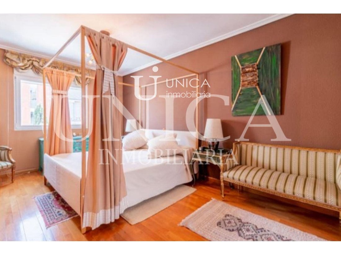 Chalet a Chamartín, Madrid, Spagna 3 - 19192143