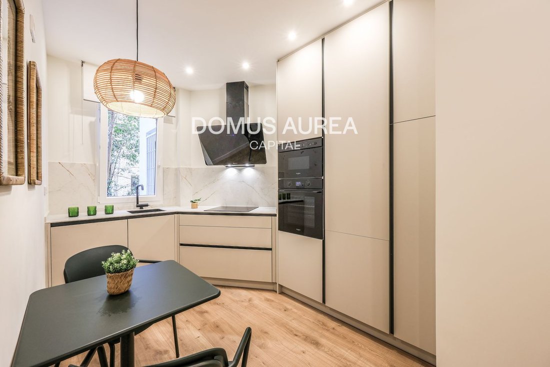 Appartamento a Retiro, Madrid, Spagna 5 - 19190553