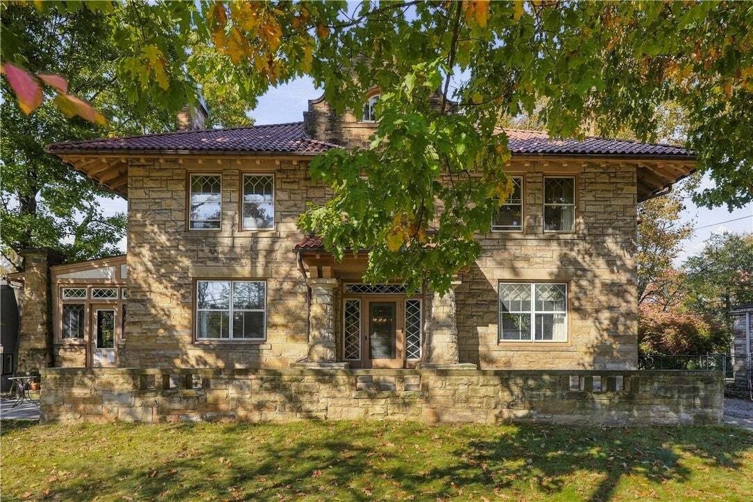 House in Pittsburgh, Pennsylvania, United States 1 - 19189998