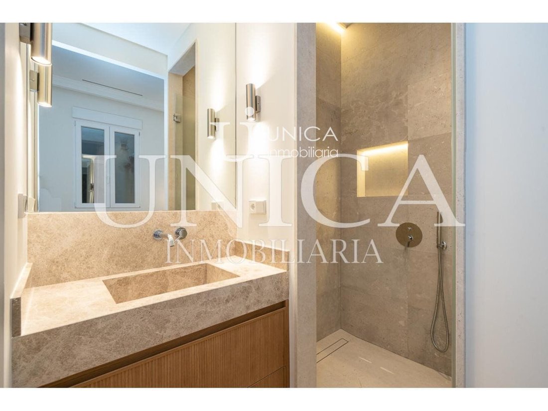 Apartment in Centro, Madrid, Spain 3 - 19192086