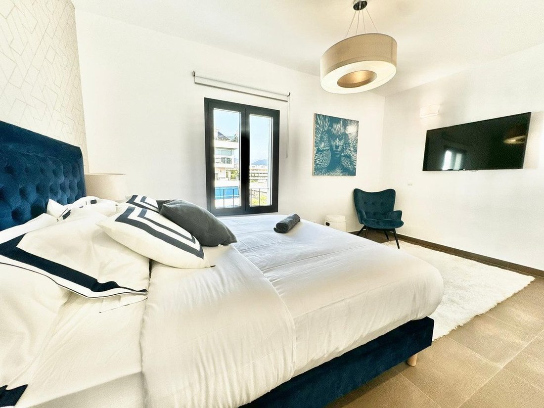 Apartamento en Playa Puerto Banús, Marbella, España 5 - 19190475