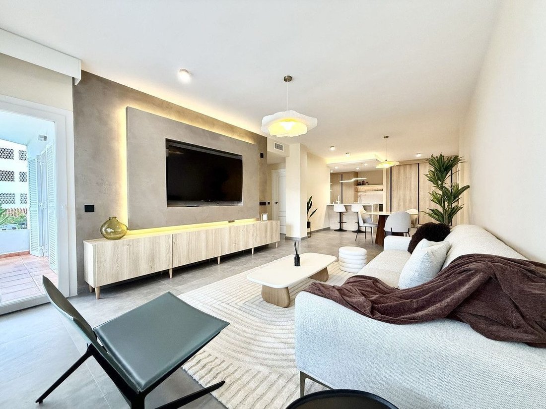 Apartamento en Playa Puerto Banús, Marbella, España 2 - 19190642