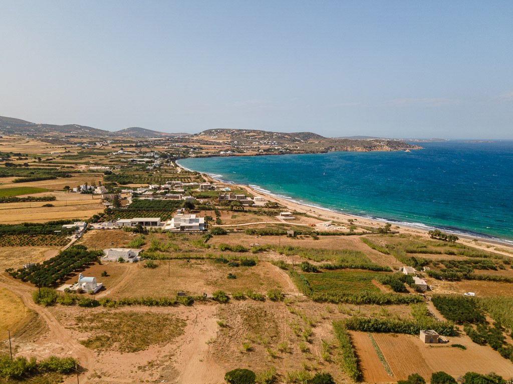 Land in Paros, Aegean, Griechenland 2 - 19192938