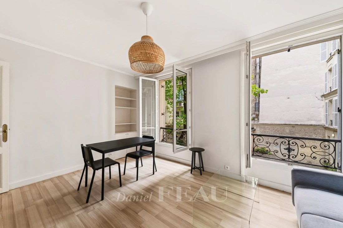 Appartement à Saint Placide, Paris 6e Arrondissement, Paris 4 - 19190692