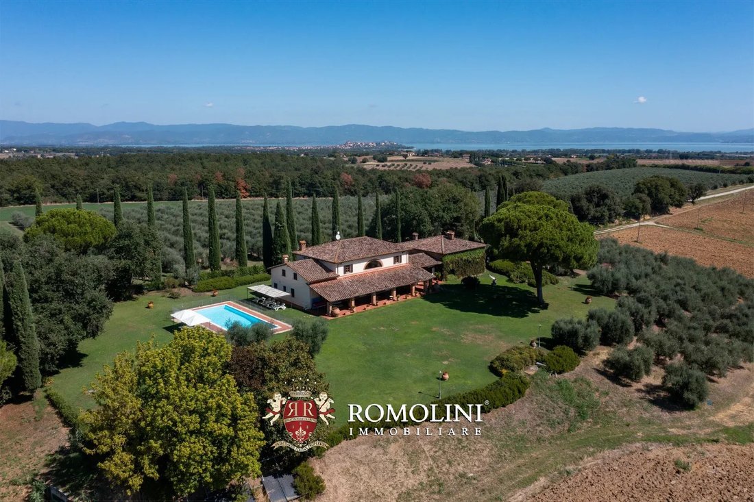 Villa à Castiglione del Lago, Ombrie, Italie 1 - 19191048