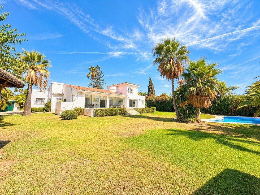 Villa in Estepona, Andalusien, Spanien 1 - 19191526