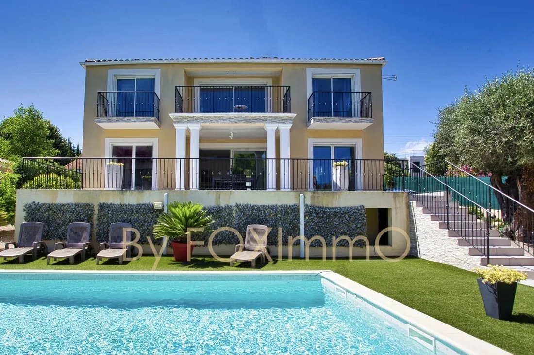 Villa in Marina, Villeneuve-Loubet, France 1 - 19193989