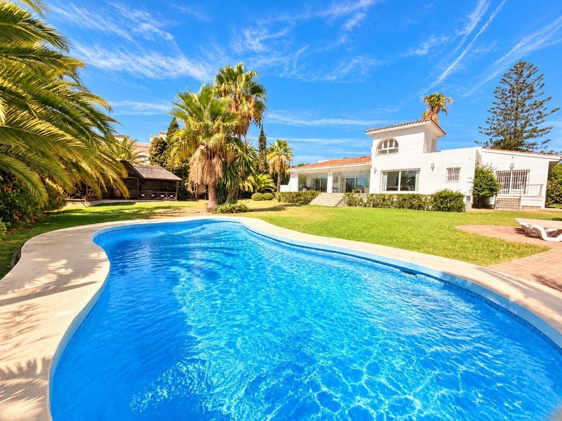 Villa in Estepona, Andalusien, Spanien 2 - 19191526
