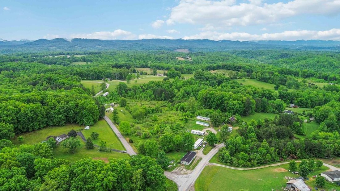 Land in Williamsburg, Kentucky, United States 4 - 19192230