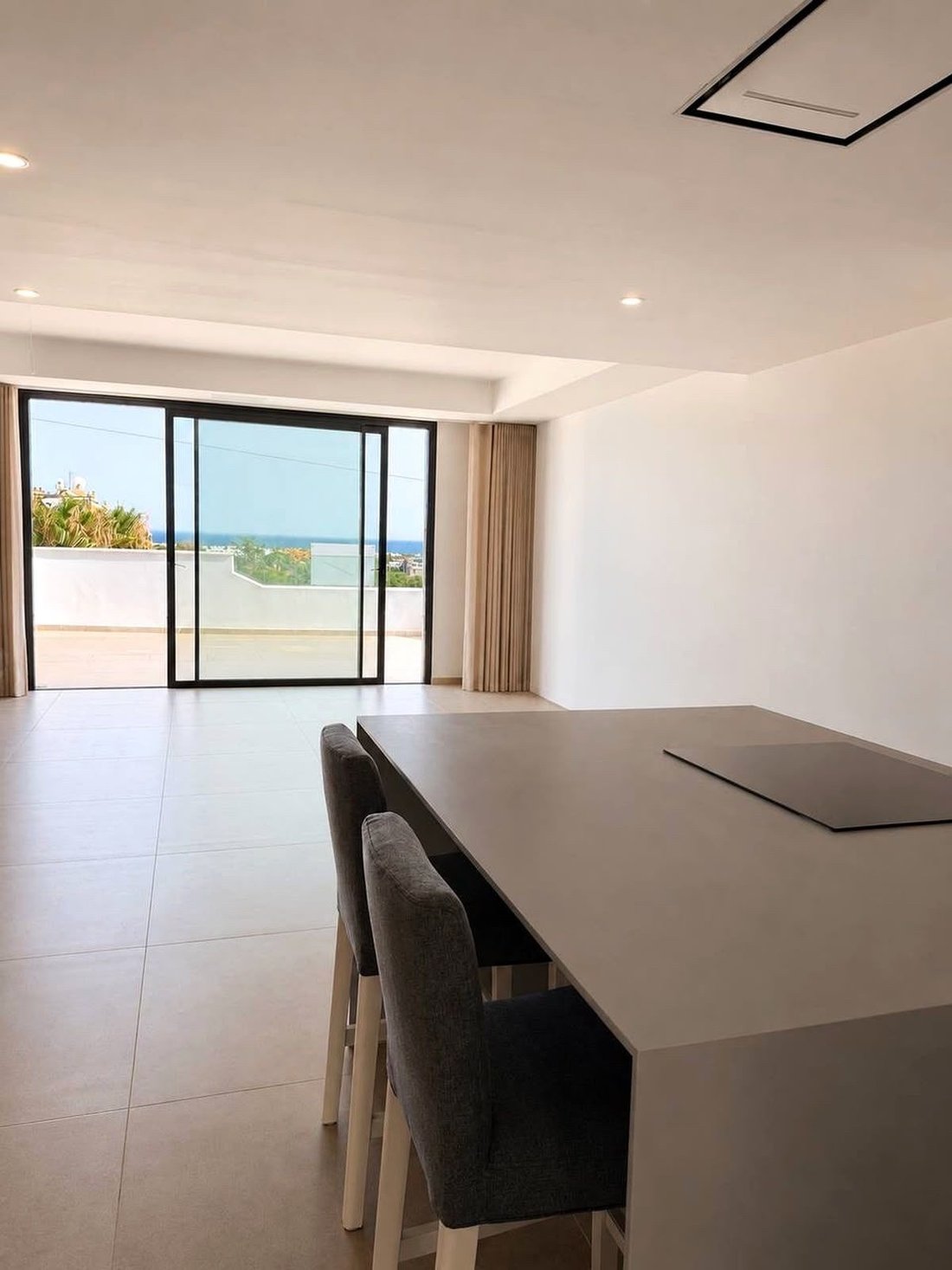Apartment in Cancelada, Estepona, Andalusia 1 - 19193235