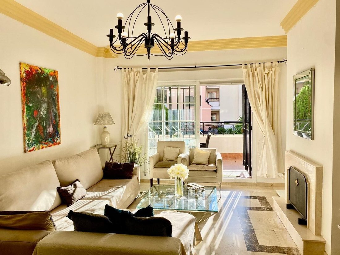 Apartamento en Nueva Andalucía, Marbella, España 2 - 19191182