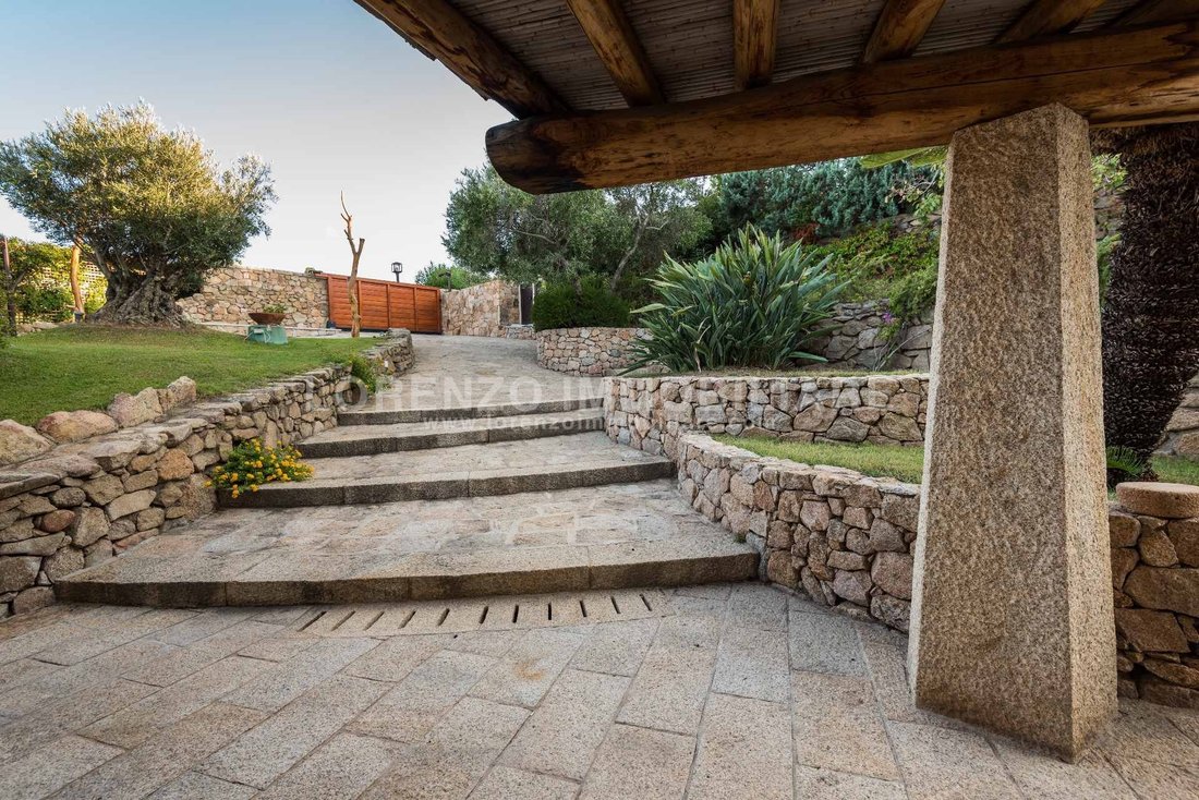 Villa en Área Arzachena Paese, Arzachena, Cerdeña 2 - 19190572