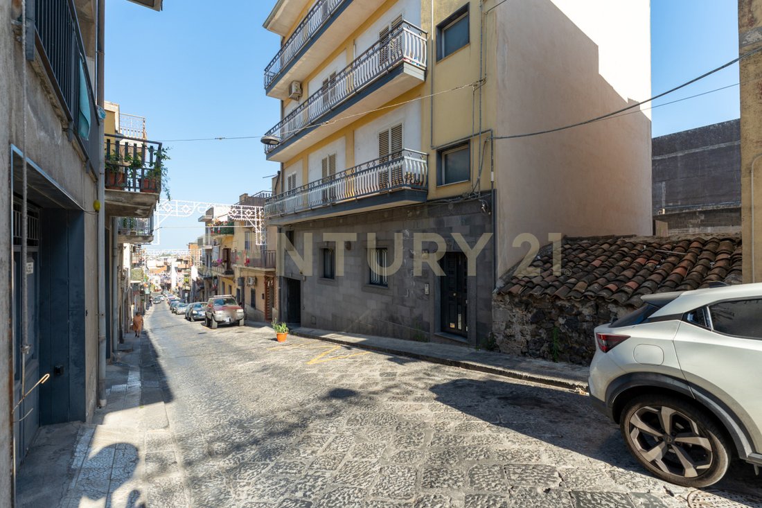 Townhouse in Misterbianco, Sicily, Italy 2 - 19193078