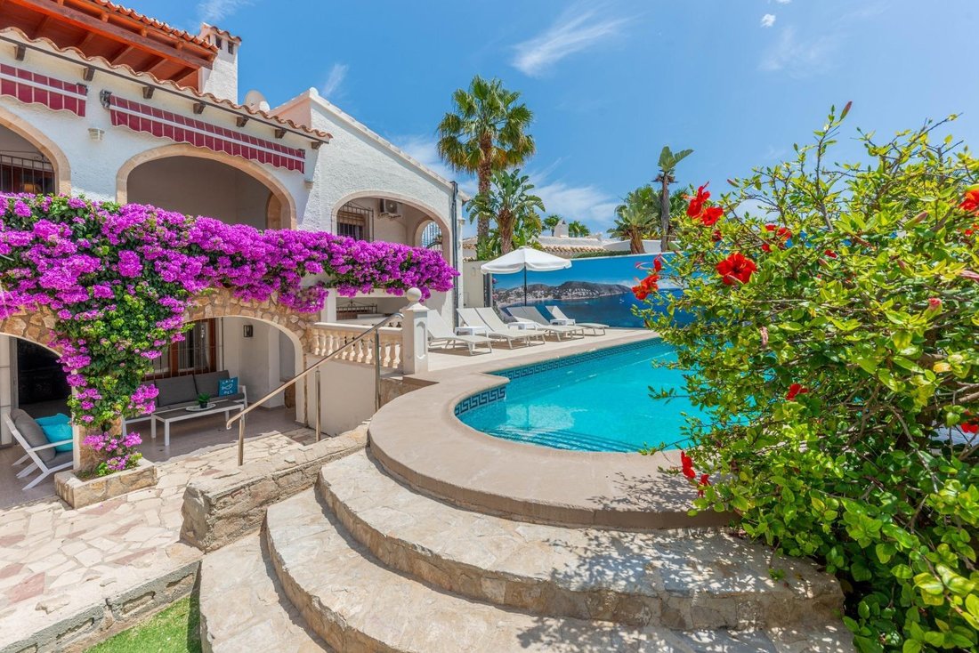 Villa in Moraira, Teulada, Land Valencia 2 - 19191779