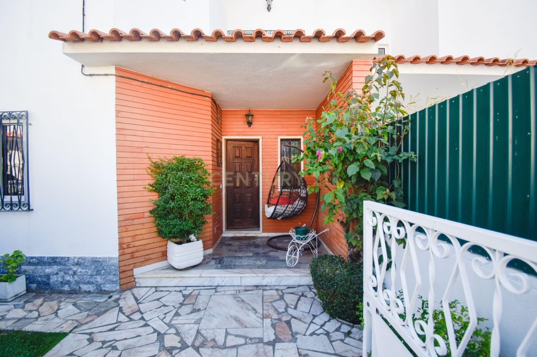 Villa in Carcavelos und Parede, Lissabon, Portugal 1 - 19193703
