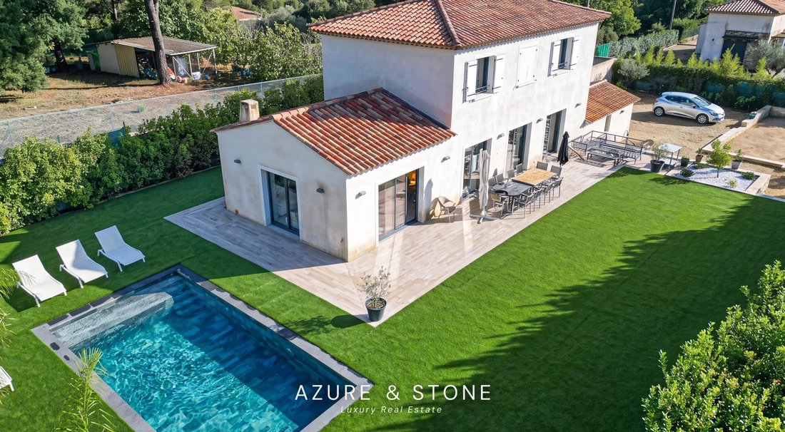 Villa in Mougins, Provence-Alpes-Côte d'Azur, France 1 - 19193997