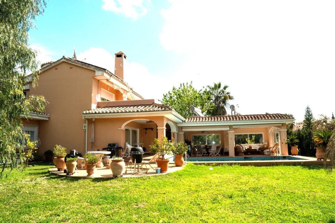 Villa in Elviria-Cabopino, Marbella, Spanien 3 - 19191442