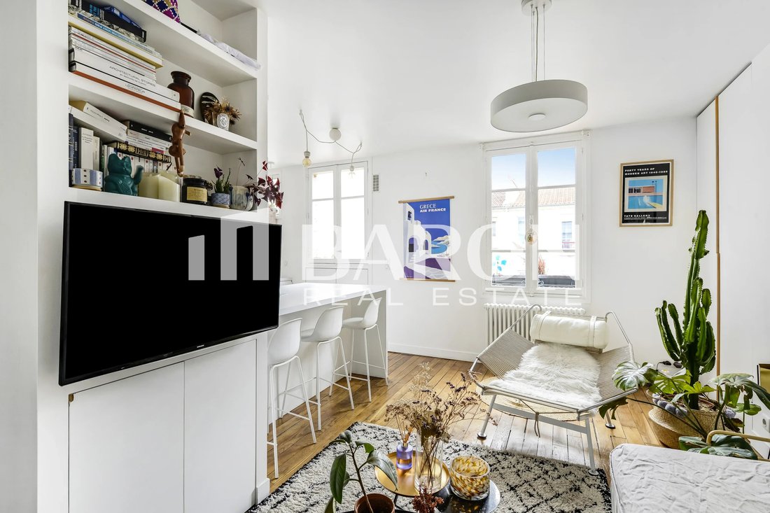 Apartment in La Fourche-Guy Môquet, Paris 17e Arrondissement, Paris 2 - 19190659