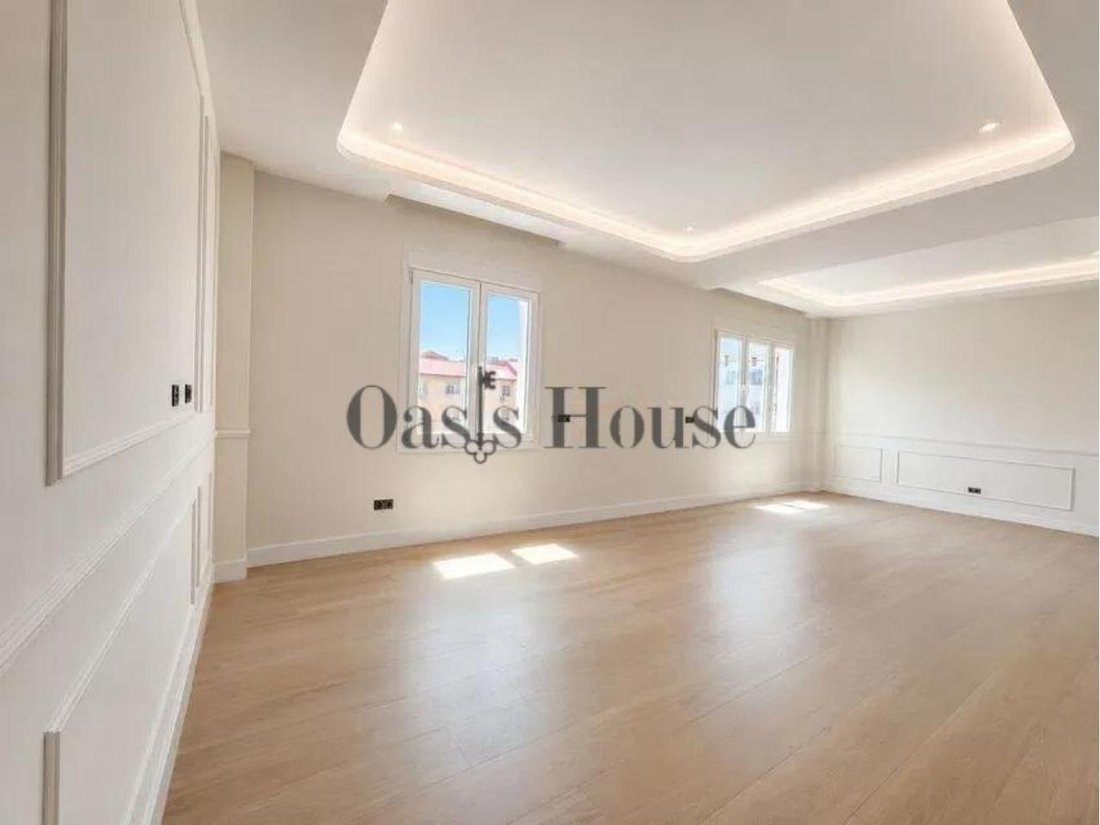 Appartamento a Retiro, Madrid, Spagna 4 - 19190472