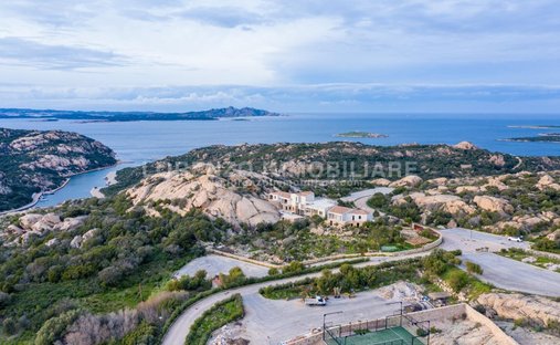 Villa en Área Arzachena Paese, Arzachena, Cerdeña 1