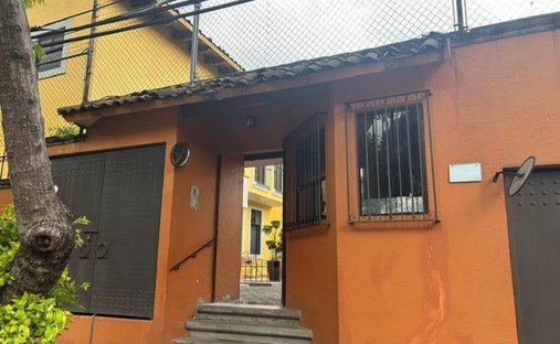 Townhouse in Santa Catarina Yecahuitzotl, Mexico City, Mexico 1