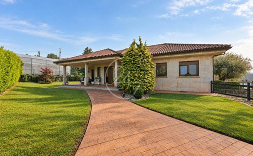 Villa in Salceda de Caselas, Galicien, Spanien 1