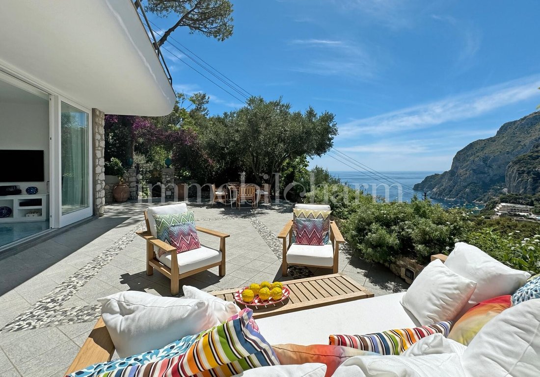 Villa in Capri, Campania, Italy 2 - 19190185