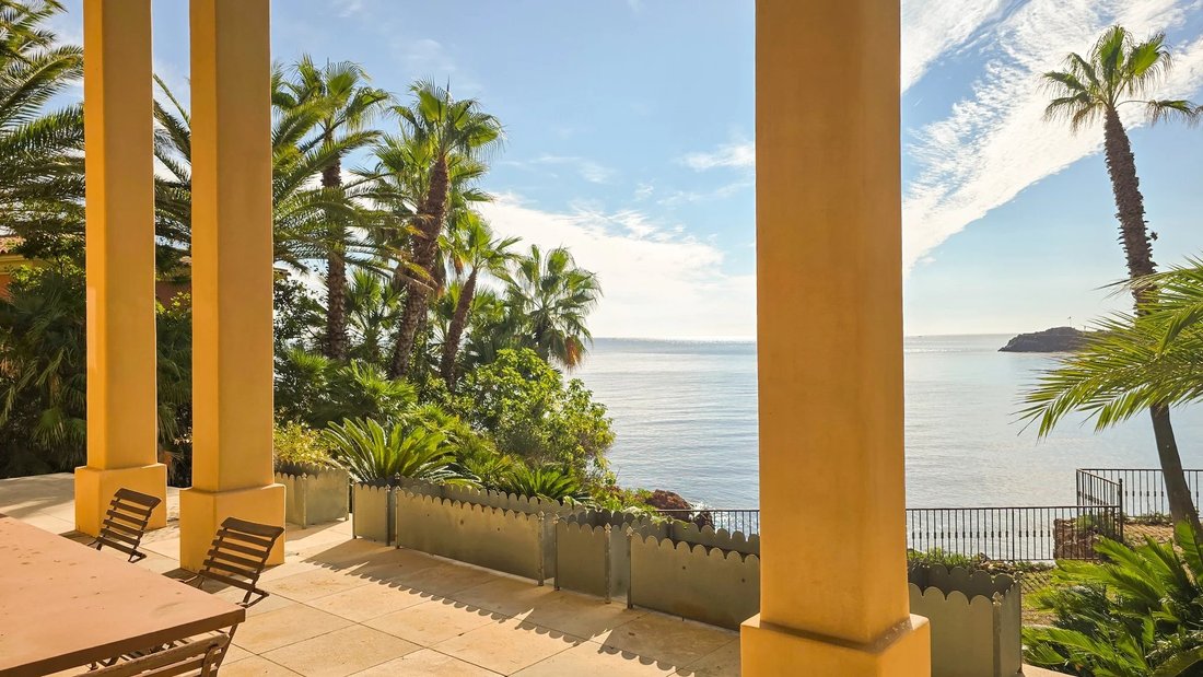 Villa in Le Dramont-Agay-Anthéor-Le Trayas, Saint-Raphaël, Frankreich 4 - 18064654