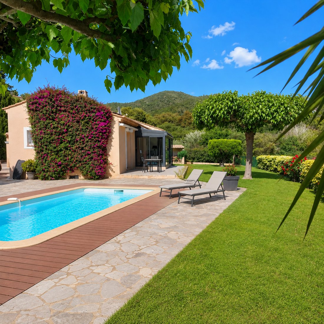 Villa en La Londe-les-Maures, Provenza-Alpes-Costa Azul, Francia 3 - 19193650