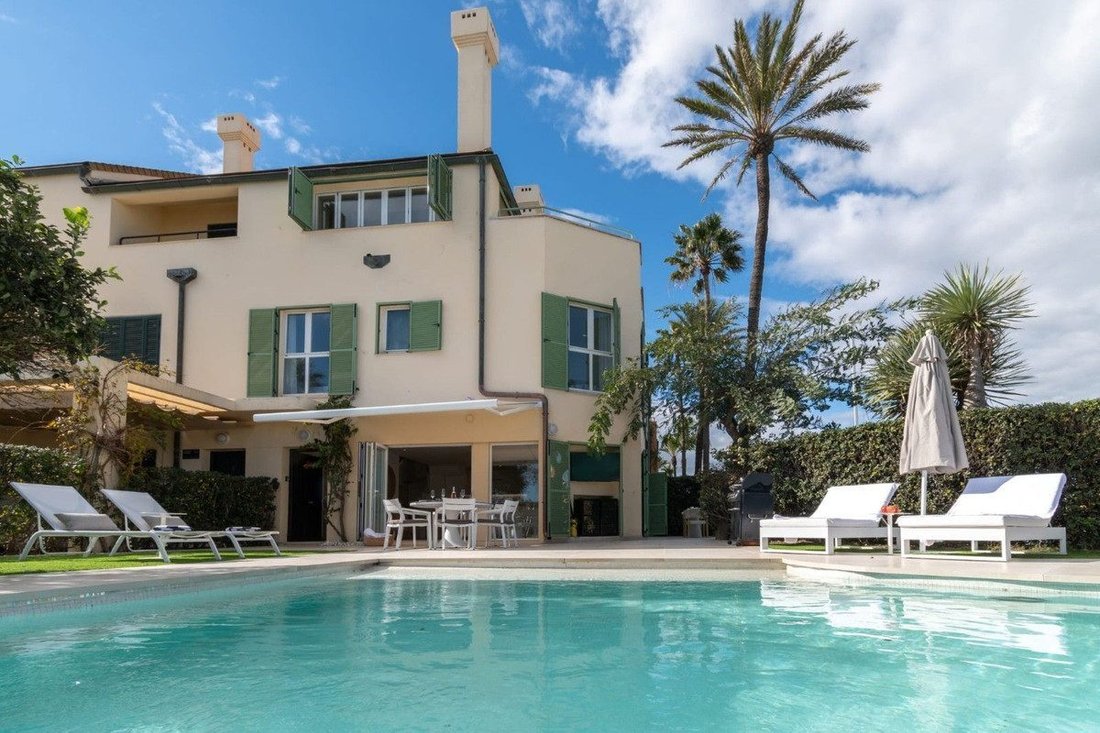 Villa a Sotogrande, San Roque, Andalusia 2 - 19194164