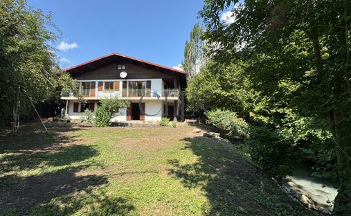 Haus in Sud-Saint Roch, Sallanches, Frankreich 1