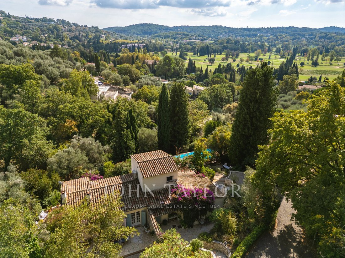 House in Châteauneuf-Grasse, Provence-Alpes-Côte d'Azur, France 2 - 19190729