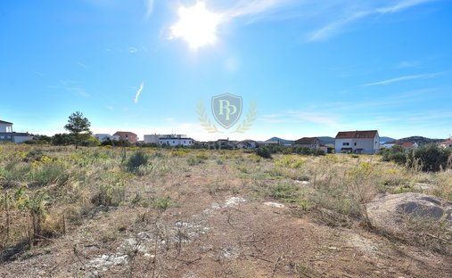 Land in Tribunj, Gespanschaft Šibenik-Knin, Kroatien 1
