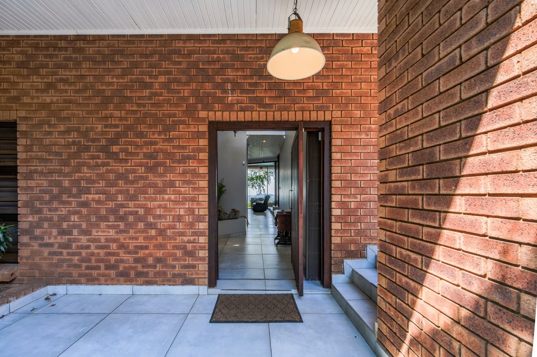 Maison à Municipalité métropolitaine de la ville de Tshwane, Gauteng, Afrique du Sud 2 - 19191764