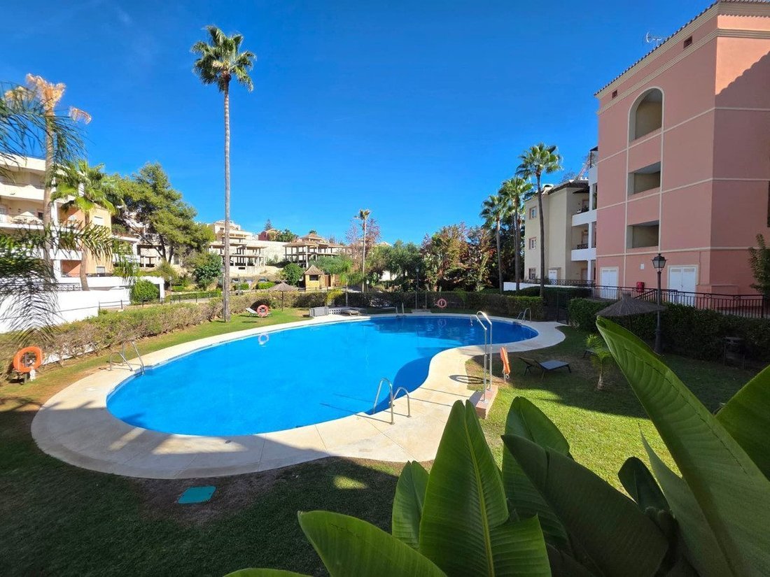 Apartamento en Nueva Andalucía, Marbella, España 1 - 19191153