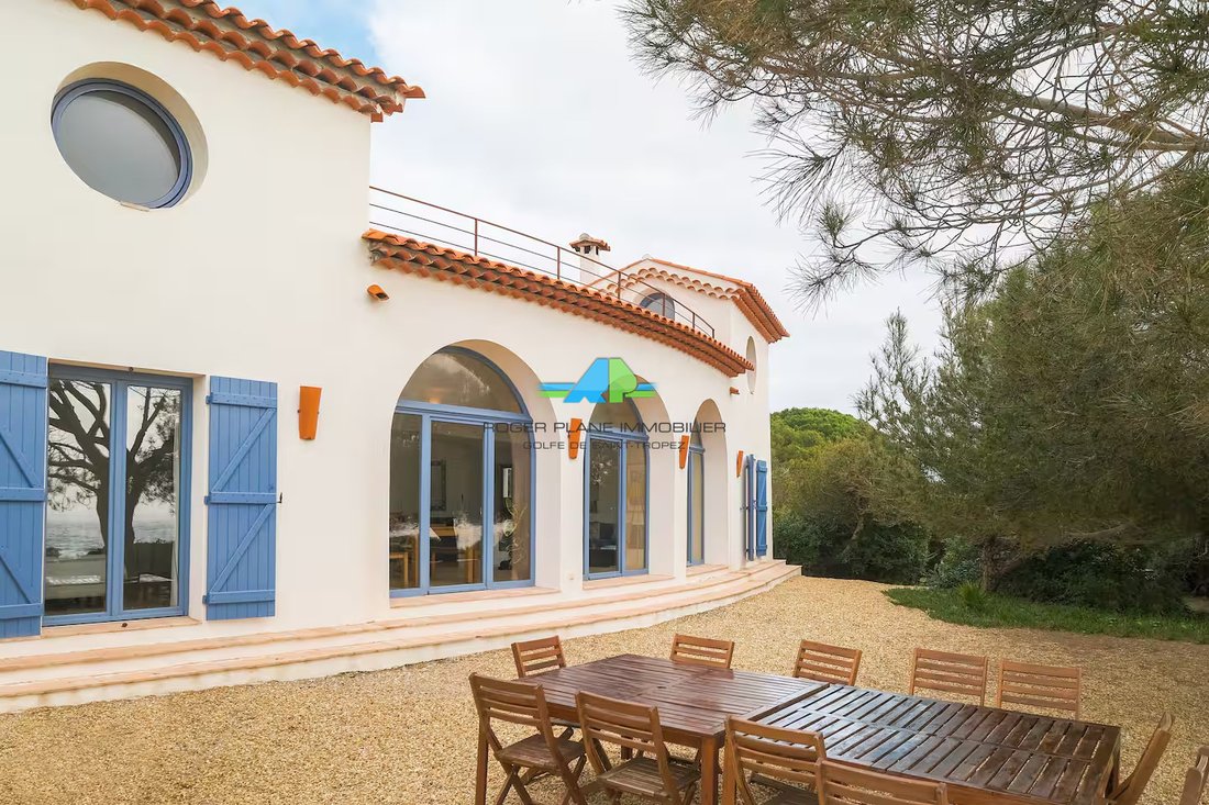 Casa en Les Issambres, Roquebrune-sur-Argens, Francia 2 - 19193764