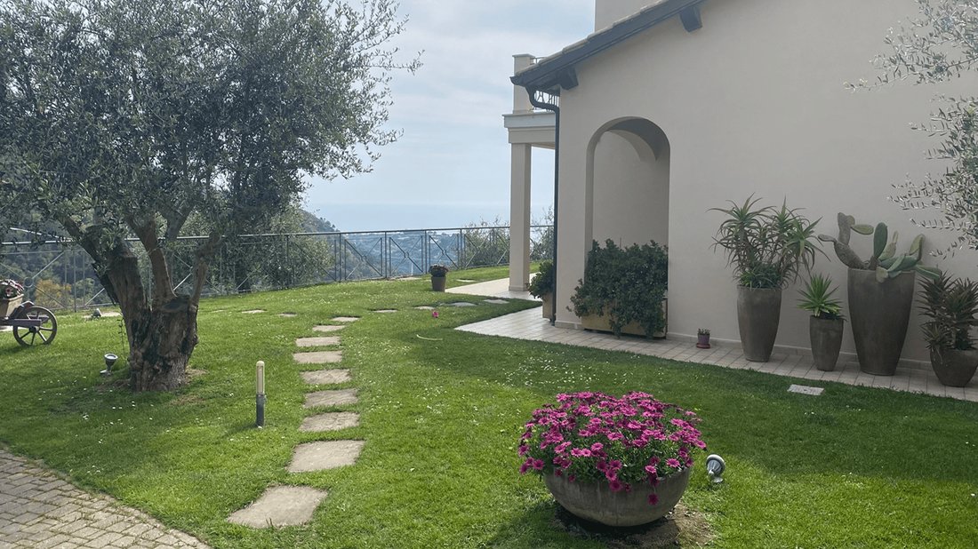 Villa en Vallebona, Liguria, Italia 4 - 19190252