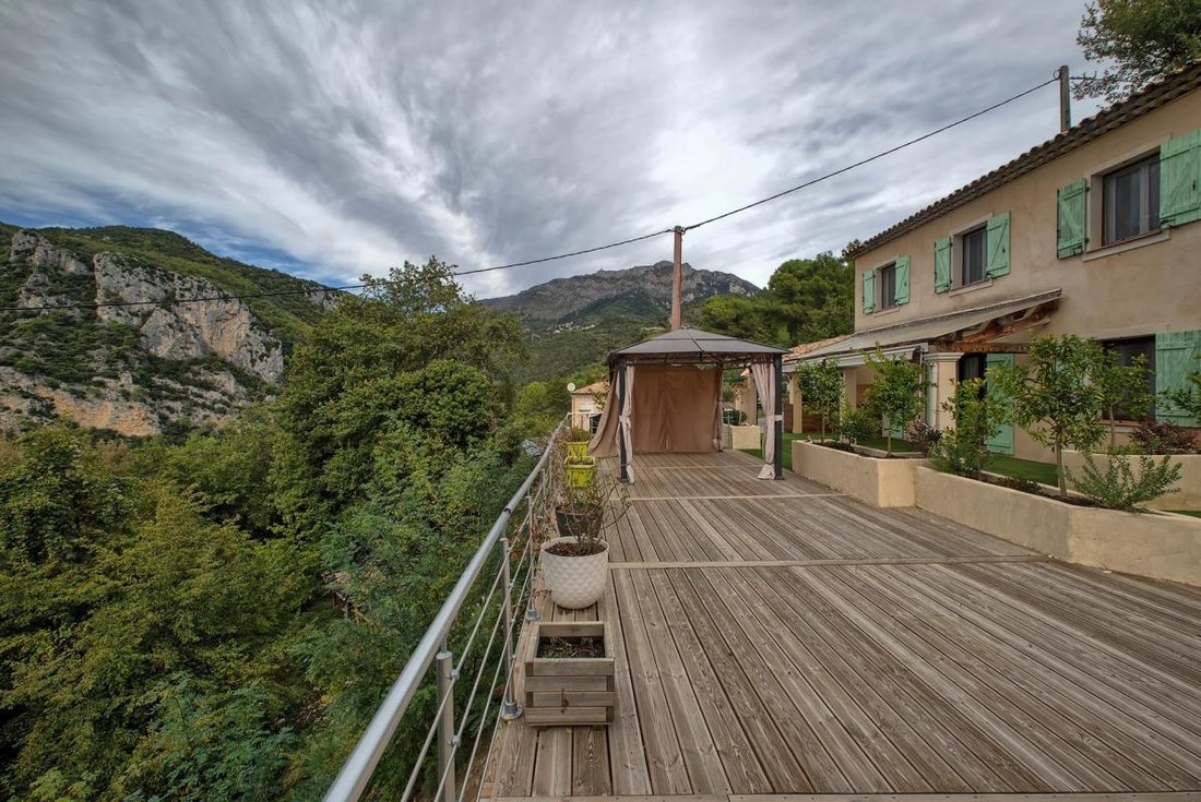 House in Gilette, Provence-Alpes-Côte d'Azur, France 1 - 19193958