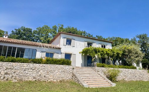 Villa en Saint-Cézaire-sur-Siagne, Provenza-Alpes-Costa Azul, Francia 1
