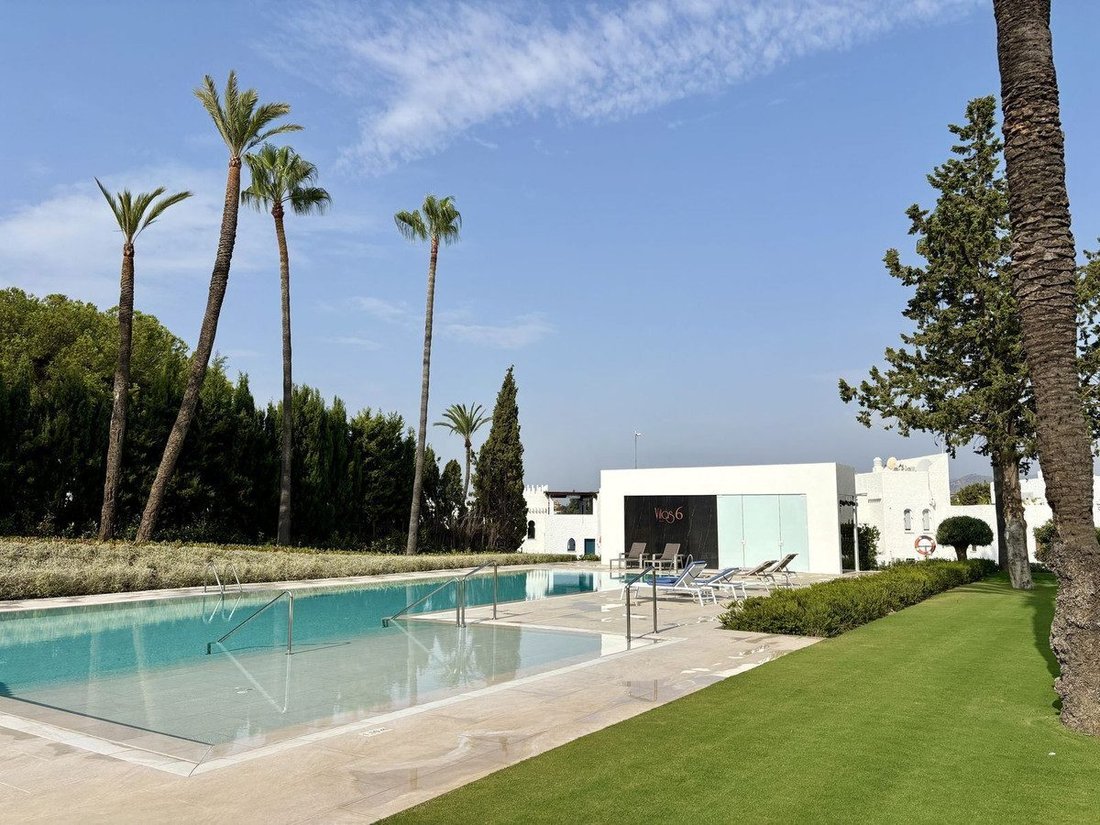 Villa in Nueva Andalucia, Marbella, Spain 4 - 19194175