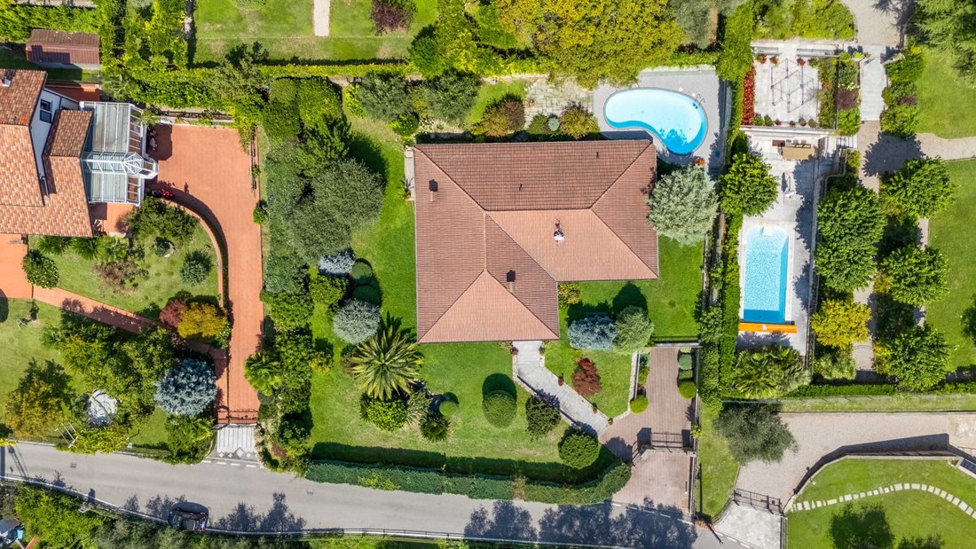 Villa in Lenno, Lombardy, Italy 4 - 19190959