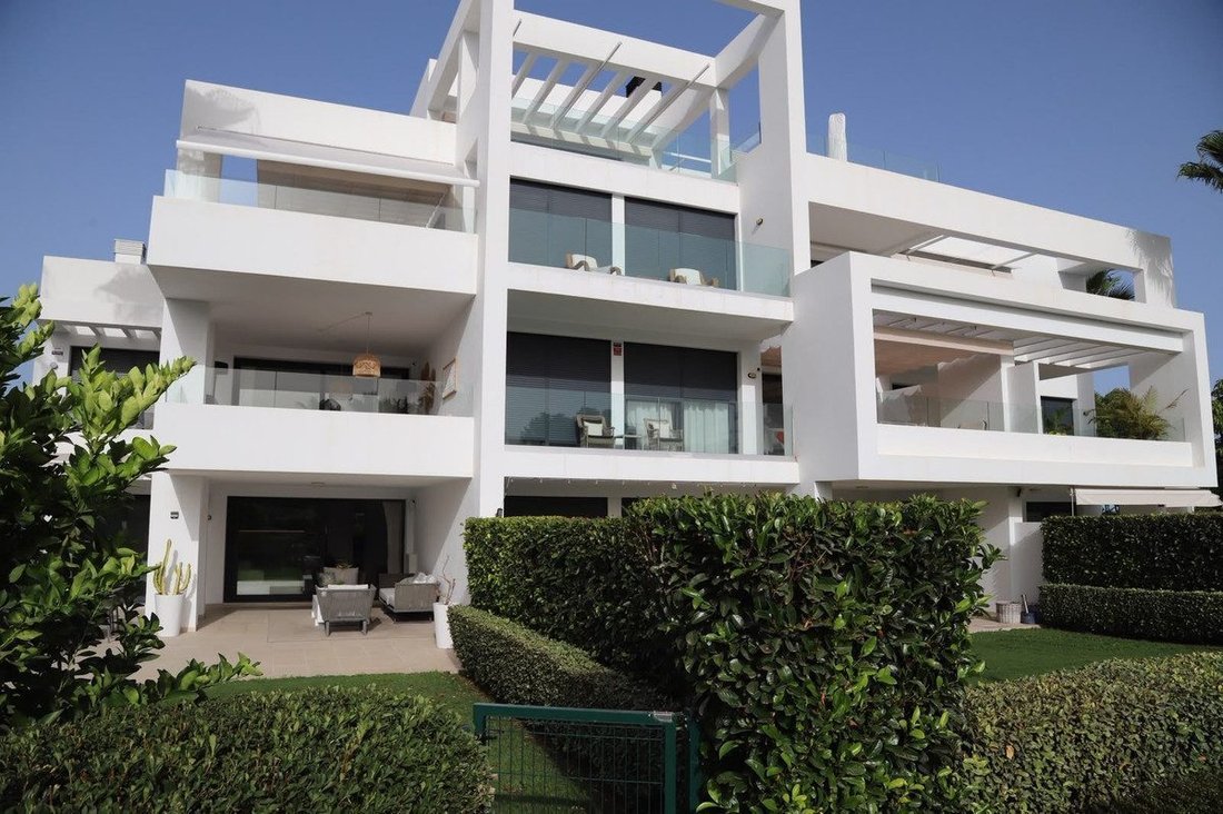 Wohnung in Estepona, Andalusien, Spanien 2 - 19191470