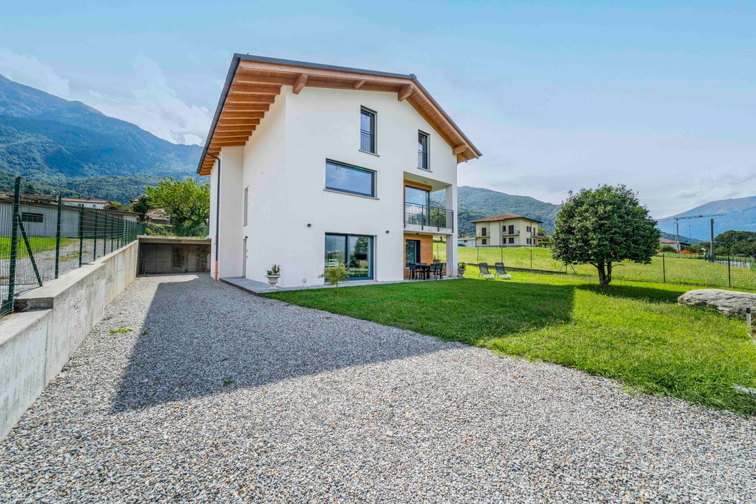 Villa in Colico, Lombardei, Italien 4 - 19190888