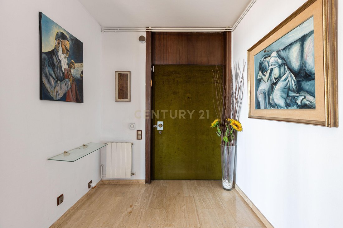 Apartment in Les Corts, Barcelona, Spain 2 - 19190573