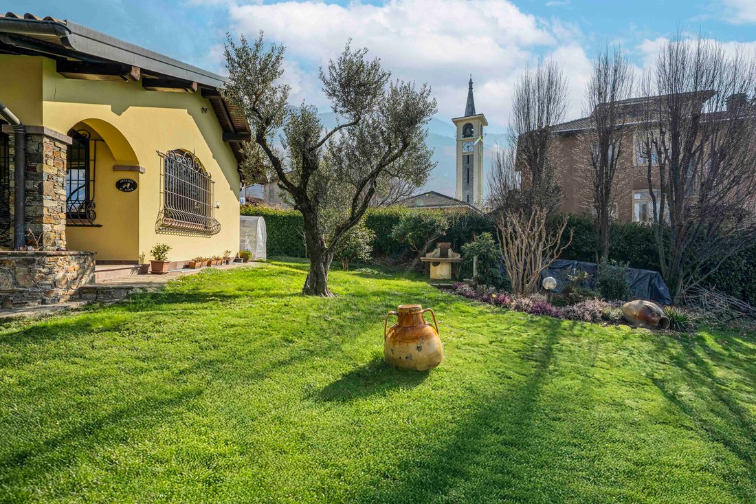 Villa in Colico Piano, Lombardy, Italy 5 - 19190594