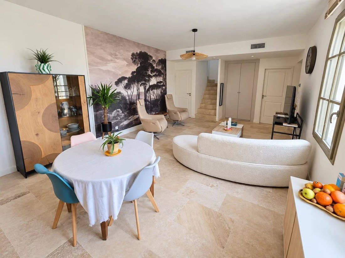 Apartment in Uzès, Occitania, France 2 - 19191337